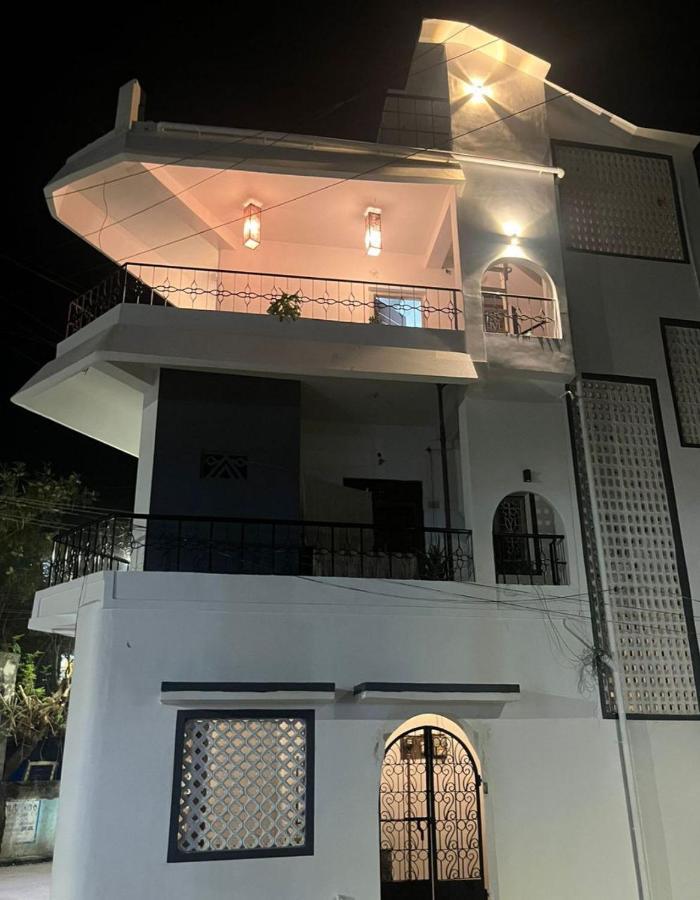 Cathe'S Town House Otel Pondicherry Dış mekan fotoğraf